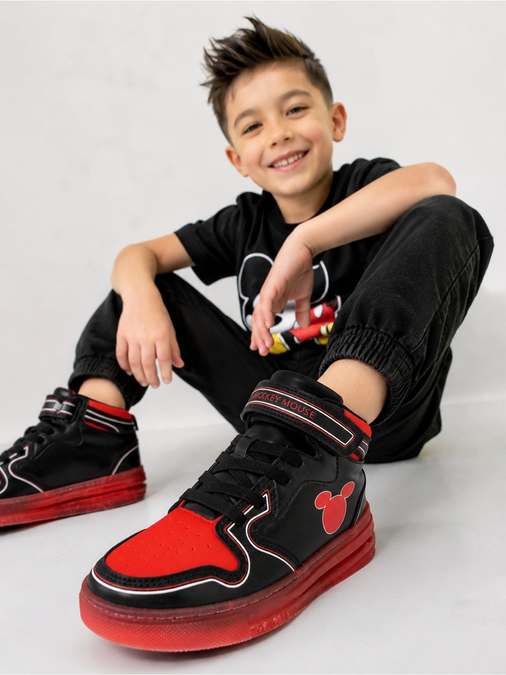 Disney Mickey Mouse High Top Sneakers Kids Size 3 Red Black Streetwear